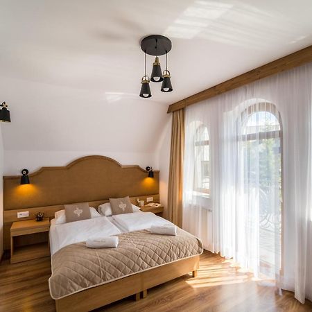 Miodowy Dworek Bukowina Tatrzańska Extérieur photo