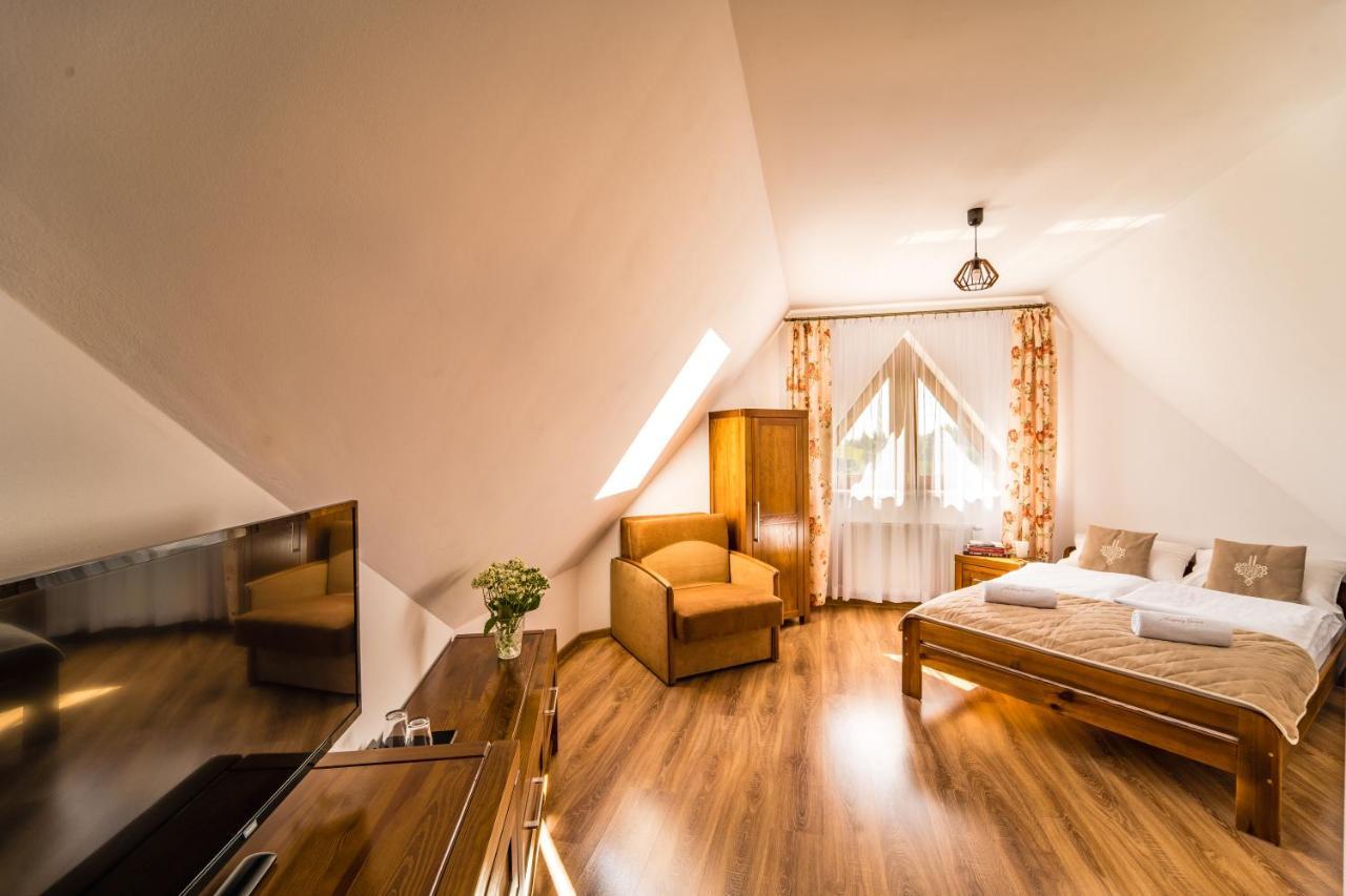 Miodowy Dworek Bukowina Tatrzańska Extérieur photo