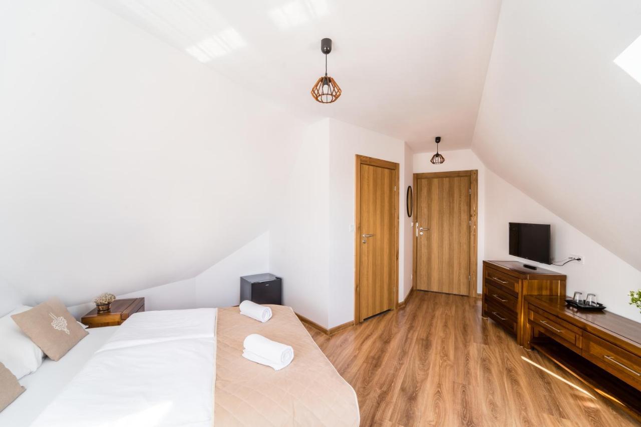 Miodowy Dworek Bukowina Tatrzańska Extérieur photo